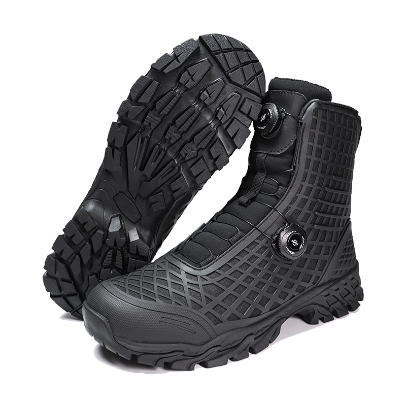 Double Fastener System -taistelukengät